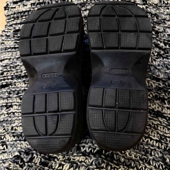 Classic Black Clog Sandals Crocs Stomp Lined Platform Clog - Black main image 4